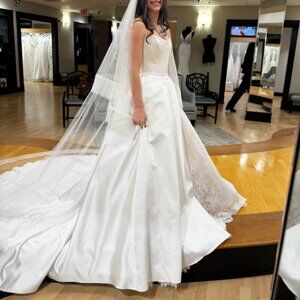 BRAND NEW Pnina Tornai wedding dress never worn or altered
